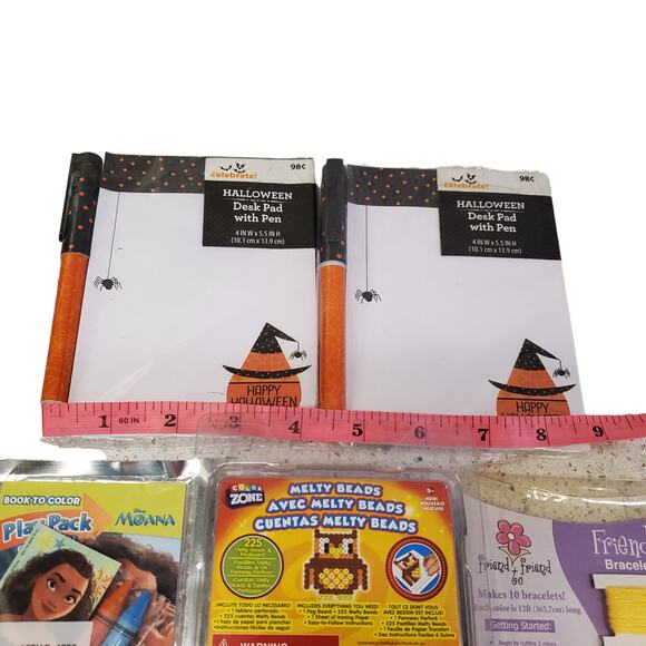 Disney Moana Craft Set Friendship Bracelets Melty Beads Halloween Notepads - Picture 7 of 8